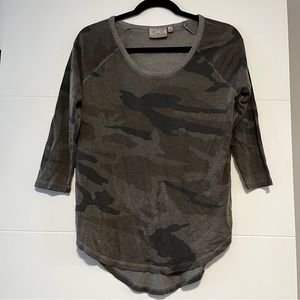 Dantelle | Camo 3/4 Sleeve Shirt